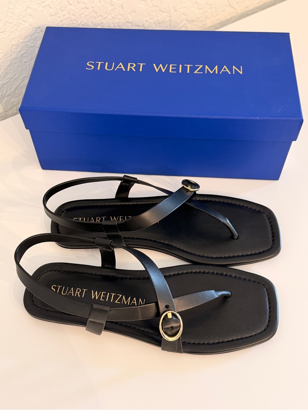 Stuart Weitzman Benni Black Leather Flat Thong Slingback Sandals w Gold Buckles - Picture 2 of 9